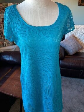 Ronni Nicole Women’s Turquoise Crochet Sheath Short sleeve Pullover Size Large